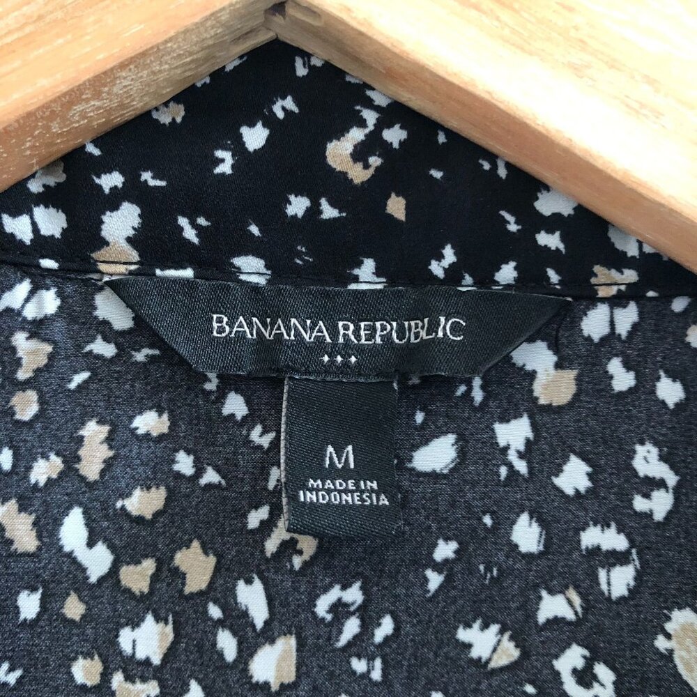 BANANA REPUBLIC Satin Pajama Set Size Medium - Picture 6 of 15